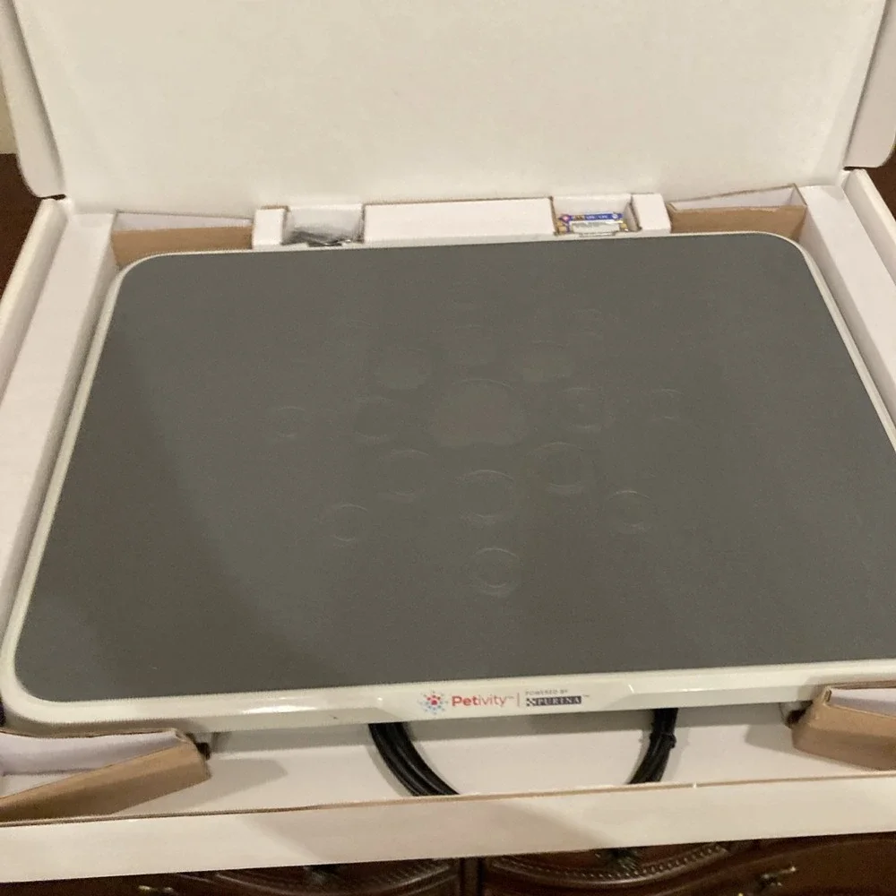 Petivity Smart Litterbox Monitor Health Tracking Alert System for Cats Open Box